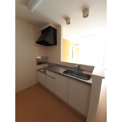 橙Ⅰ棟 201【管理NO：1-018878101-02010】 ★家具家電は申し込み後に搬入します★ ★2026年09月上旬入居可能★の物件画像