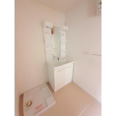 橙Ⅰ棟 201【管理NO：1-018878101-02010】 ★家具家電は申し込み後に搬入します★ ★2026年09月上旬入居可能★の物件画像