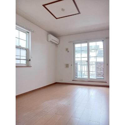 フレッチェＣ 205【管理NO：1-014871303-02040】 ★家具家電は申し込み後に搬入します★の物件画像