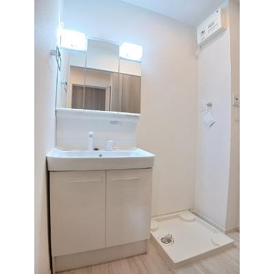 フルール　Ｂ 203【管理NO：1-026248602-02030】 ★家具家電は申し込み後に搬入します★ ★2026年08月上旬入居可能★の物件画像