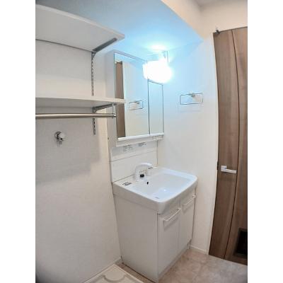 エアリー 104【管理NO：1-027693301-01040】 ★家具家電は申し込み後に搬入します★ ★2026年09月中旬入居可能★の物件画像