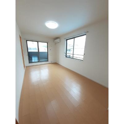 オルテンシアⅢ 304【管理NO：1-019503001-03040】 ★家具家電は申し込み後に搬入します★の物件画像