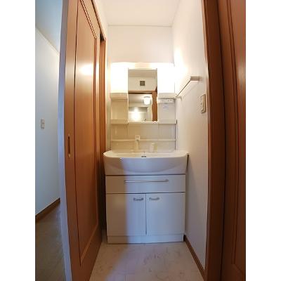 サンセールＡ 102【管理NO：1-014410801-01020】 ★家具家電は申し込み後に搬入します★の物件画像