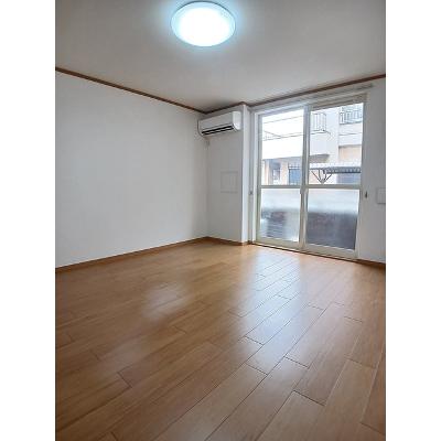 ホワイトアイ　Ａ 102【管理NO：1-012822501-01020】 ★家具家電は申し込み後に搬入します★の物件画像
