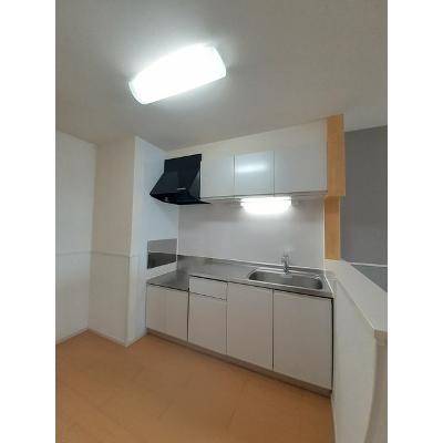くつろぎ 203【管理NO：1-020071101-02030】 ★家具家電は申し込み後に搬入します★の物件画像