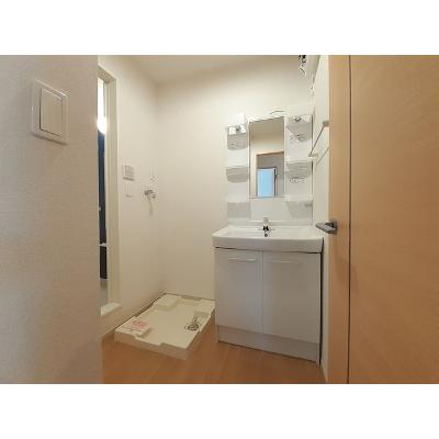 アルモニー 101【管理NO：1-018890201-01010】 ★家具家電は申し込み後に搬入します 2026年09月上旬入居可能の物件画像