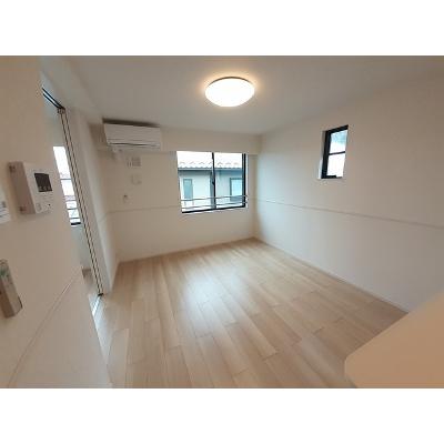 オーブ 204【管理NO：1-027403301-02040】 ★家具家電は申し込み後に搬入します★の物件画像