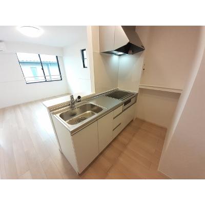 オーブ 204【管理NO：1-027403301-02040】 ★家具家電は申し込み後に搬入します★の物件画像