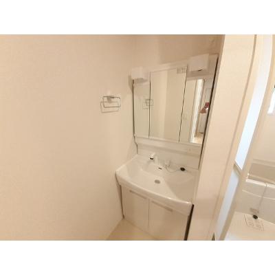 オーブ 204【管理NO：1-027403301-02040】 ★家具家電は申し込み後に搬入します★の物件画像