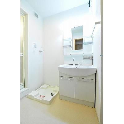 シャン・ド・フルールⅠ 101【管理NO：1-019521401-01010】 ★家具家電は申し込み後に搬入します★ ★2026年09月中旬入居可能★の物件画像