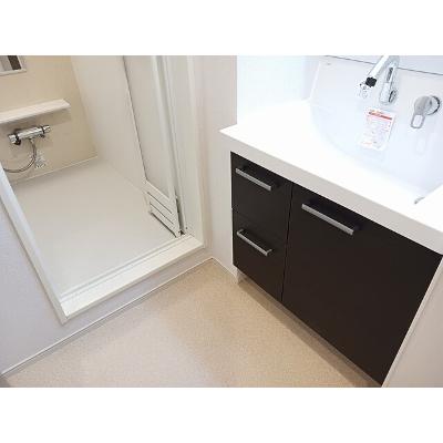 クルタ　ラプシ 105【管理NO：1-028090501-01050】 ★家具家電は申し込み後に搬入します 2026年09月中旬入居可能の物件画像