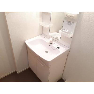 バーミィ 103【管理NO：1-017203901-01030】 ★家具家電は申し込み後に搬入します★ ★2026年09月上旬入居可能★の物件画像