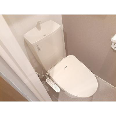 ヒカルサ高岡角イースト 203【管理NO：1-027529601-02030】 ★家具家電は申し込み後に搬入します★の物件画像