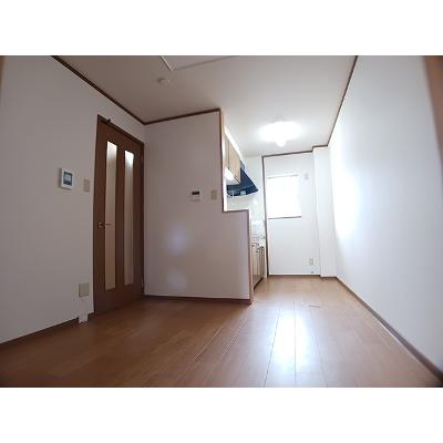 レジデンス２１ 201【管理NO：1-010436501-02010】 ★家具家電は申し込み後に搬入します★の物件画像