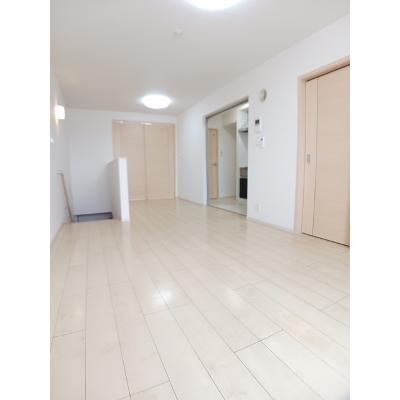 Ｌａ　Ｌｕｃｅ 401【管理NO：1-018506001-04010】 ★家具家電は申し込み後に搬入します★の物件画像
