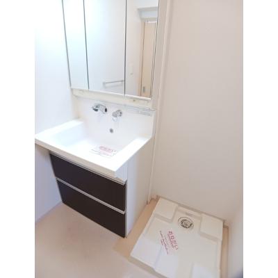 Ｌａ　Ｌｕｃｅ 401【管理NO：1-018506001-04010】 ★家具家電は申し込み後に搬入します★の物件画像