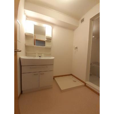 ソレイユⅡ 202【管理NO：1-013950102-02020】 ★家具家電は申し込み後に搬入します★ ★2026年09月中旬入居可能★の物件画像