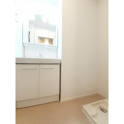 マリオ上松葉Ａ 203【管理NO：1-025305101-02030】 ★家具家電は申し込み後に搬入します★ ★2026年09月中旬入居可能★の物件画像