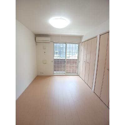 スターオアシス 101【管理NO：1-016549101-01010】 ★家具家電は申し込み後に搬入します★の物件画像