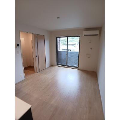 ウエスト　ディオス 101【管理NO：1-025059301-01010】 ★家具家電は申し込み後に搬入します★の物件画像