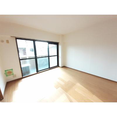 グランデ・ルミエール 101【管理NO：1-010641201-01010】 ★家具家電は申し込み後に搬入します 2026年09月上旬入居可能の物件画像