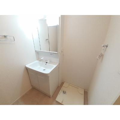 フェニックス　Ⅱ 103【管理NO：1-026630402-01030】 ★家具家電は申し込み後に搬入します★ ★2026年08月下旬入居可能★の物件画像