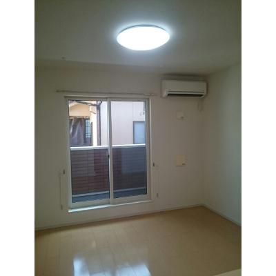 カプリ 202【管理NO：1-020016401-02020】 ★家具家電は申し込み後に搬入します★ ★2026年08月下旬入居可能★の物件画像