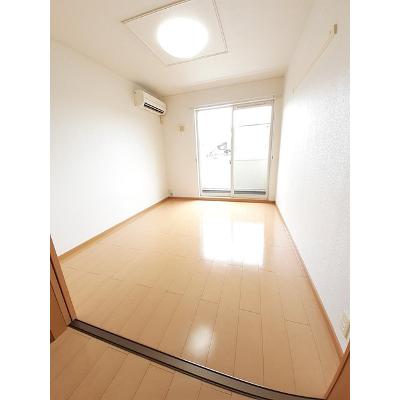カーサ・エレガンテＡ 102【管理NO：1-015058201-01020】 ★家具家電は申し込み後に搬入します★ ★2026年09月下旬入居可能★の物件画像