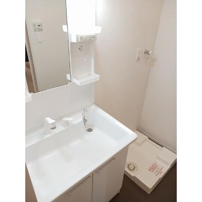 フィオーレ　月 202【管理NO：1-021926001-02020】 ★家具家電は申し込み後に搬入します★ ★2026年09月中旬入居可能★の物件画像