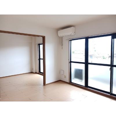 コンフォート・スクエア 302【管理NO：1-010583301-03020】 ★家具家電は申し込み後に搬入します★の物件画像