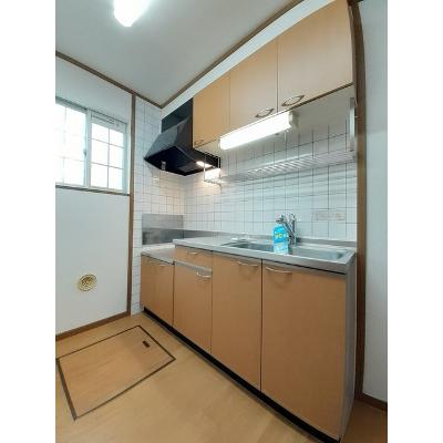 エターナルサクセス 102【管理NO：1-011436101-01020】 ★家具家電は申し込み後に搬入します★の物件画像