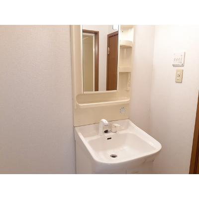 フローラⅡ 202【管理NO：1-011603302-02020】 ★家具家電は申し込み後に搬入します 2026年09月中旬入居可能の物件画像