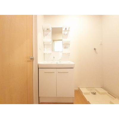 サウス　スプリングⅢ 205【管理NO：1-022736401-02050】 ★家具家電は申し込み後に搬入します★の物件画像