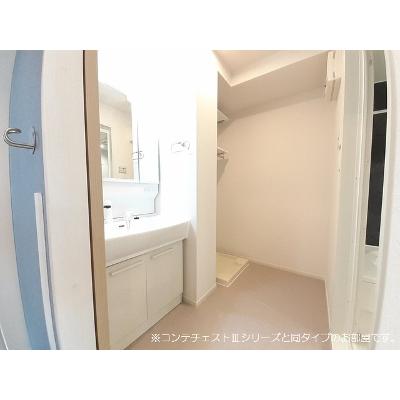 キー　ウェスト 305【管理NO：1-028497901-03050】 ★家具家電は申し込み後に搬入します★ ★2027年02月上旬入居可能★の物件画像