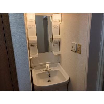セレーノＢ 103【管理NO：1-011153402-01030】 ★家具家電は申し込み後に搬入します★ ★2026年09月上旬入居可能★の物件画像