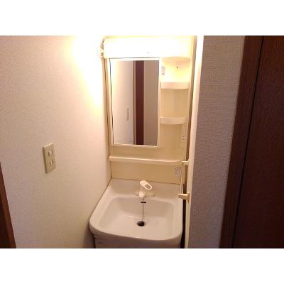 セレーノＡ 101【管理NO：1-011153401-01010】 ★家具家電は申し込み後に搬入します★ ★2026年09月中旬入居可能★の物件画像