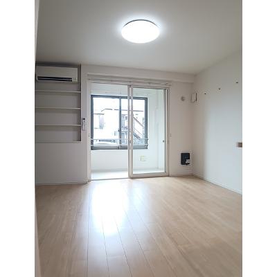 ヴィラージュ　ルリ 106【管理NO：1-025186701-01050】 ★家具家電は申し込み後に搬入します★の物件画像