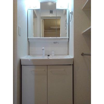 ヴィラージュ　ルリ 106【管理NO：1-025186701-01050】 ★家具家電は申し込み後に搬入します★の物件画像