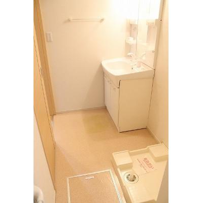 アルブル 205【管理NO：1-018344201-02040】 ★家具家電は申し込み後に搬入します 2026年08月中旬入居可能の物件画像