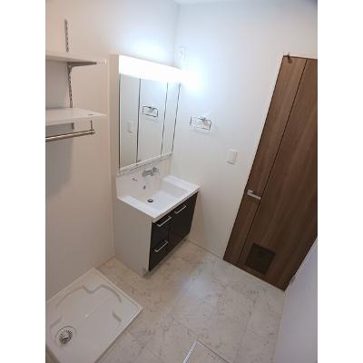 ＵＯ 202【管理NO：1-027883501-02020】 ★家具家電は申し込み後に搬入します★ ★2026年09月中旬入居可能★の物件画像