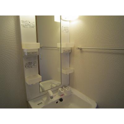 ヴィラ西明分 102【管理NO：1-014907801-01020】 ★家具家電は申し込み後に搬入します★ ★2026年09月中旬入居可能★の物件画像