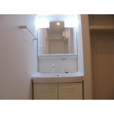 ブリザ　Ⅱ 201【管理NO：1-024075302-02010】 ★家具家電は申し込み後に搬入します★ ★2026年10月上旬入居可能★の物件画像