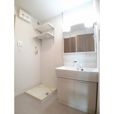 グランディール 101【管理NO：1-026792001-01010】 ★家具家電は申し込み後に搬入します★ ★2026年09月中旬入居可能★の物件画像