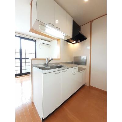 ランブロス 202【管理NO：1-014044501-02020】 ★家具家電は申し込み後に搬入します★ ★2026年10月中旬入居可能★の物件画像