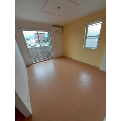 ミエリＢ 101【管理NO：1-018810202-01010】 ★家具家電は申し込み後に搬入します★ ★2026年09月中旬入居可能★の物件画像