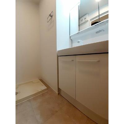 サン　ファースト 102【管理NO：1-027509701-01020】 ★家具家電は申し込み後に搬入します★ ★2026年09月中旬入居可能★の物件画像