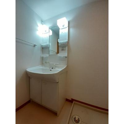 マジェスティックス 101【管理NO：1-012190501-01010】 ★家具家電は申し込み後に搬入します★ ★2026年09月中旬入居可能★の物件画像