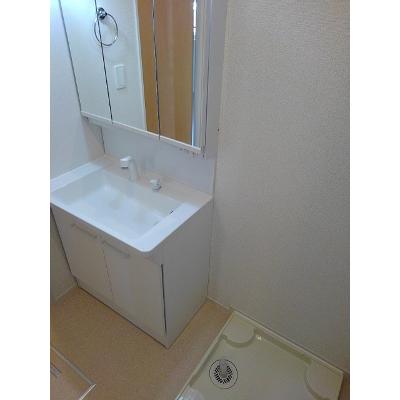 ＬＵＣＥ　Ⅰ 202【管理NO：1-024039701-02020】 ★家具家電は申し込み後に搬入します★の物件画像