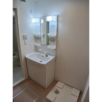 モヤ　パラチャ 201【管理NO：1-017981601-02010】 ★家具家電は申し込み後に搬入します★の物件画像