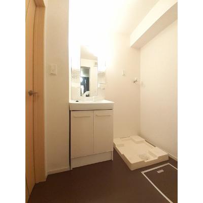 サンゴールド 204【管理NO：1-018727501-02040】 ★家具家電は申し込み後に搬入します★ ★2026年09月中旬入居可能★の物件画像